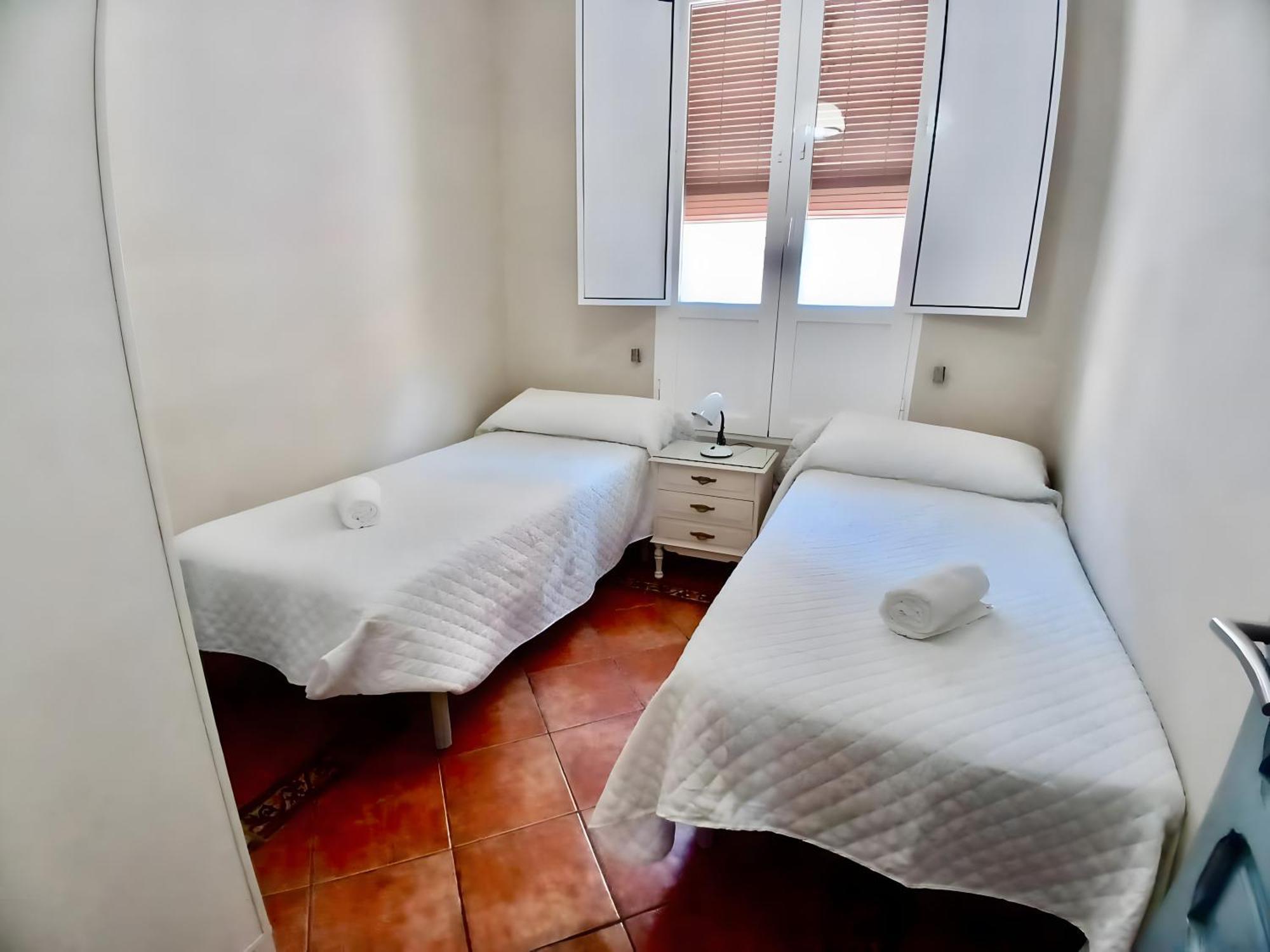 Appartement Becquer 21 *